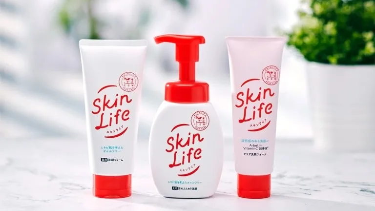 牛乳石鹼 Skinlife 滋卿愛青春調理洗面乳 牛乳石鹼 Skinlife 滋卿愛泡洗顏慕斯 